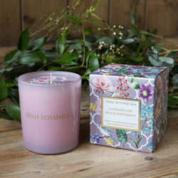 Natural Wax Candle - Irish Botanicals / Smell: Lavender & Black Peppermint
